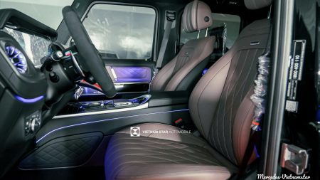Ghế ngồi bọc da Nappa thượng hạng sang trọng bên trong cabin xe AMG G63.