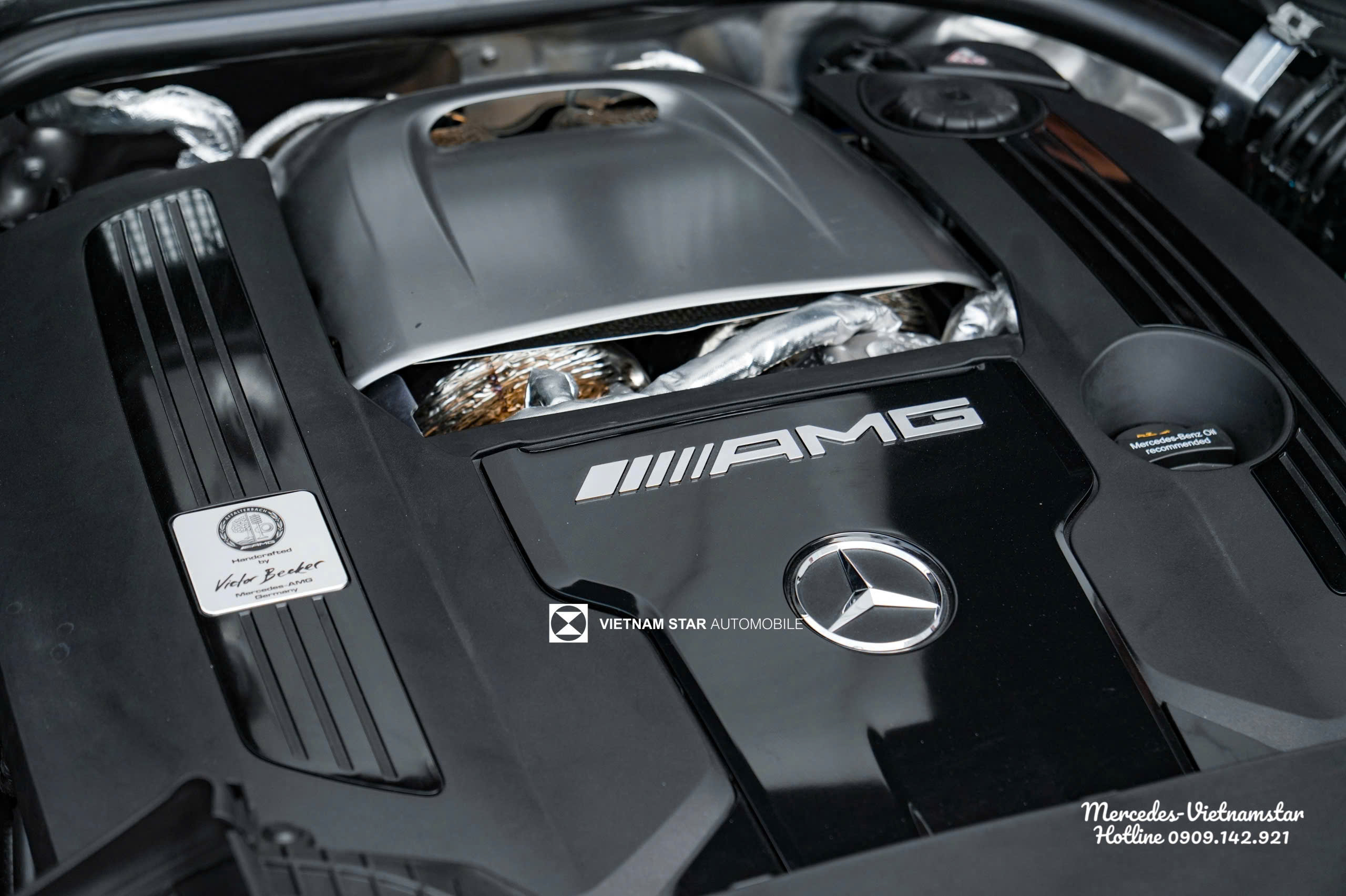 Khối động cơ V8 dung tích 4.0L BiTurbo công nghệ Mild-Hybrid 48V của xe Mercedes AMG G63.
