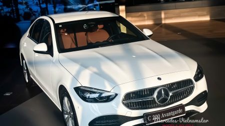 Hình ảnh tổng quan C200 Avantgarde 2026