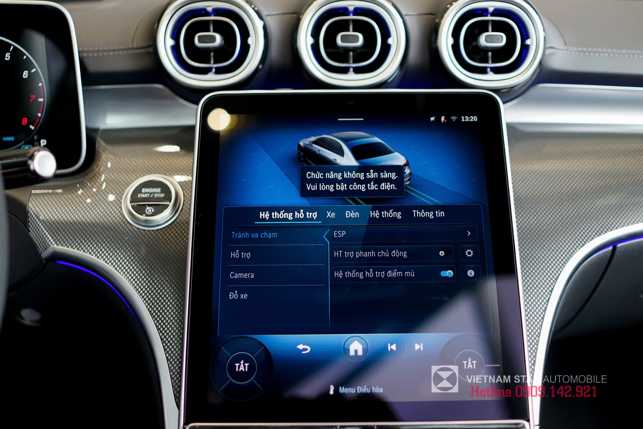 Camera trước/sau và cảm biến hỗ trợ đỗ xe chủ động (Active Parking Assist)