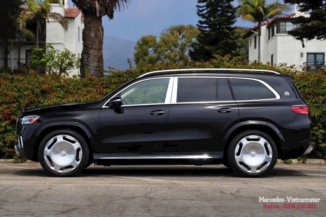 Bộ mâm đúc nguyên khối 5 chấu đặc trưng kích thước 23 inch của Maybach GLS600.