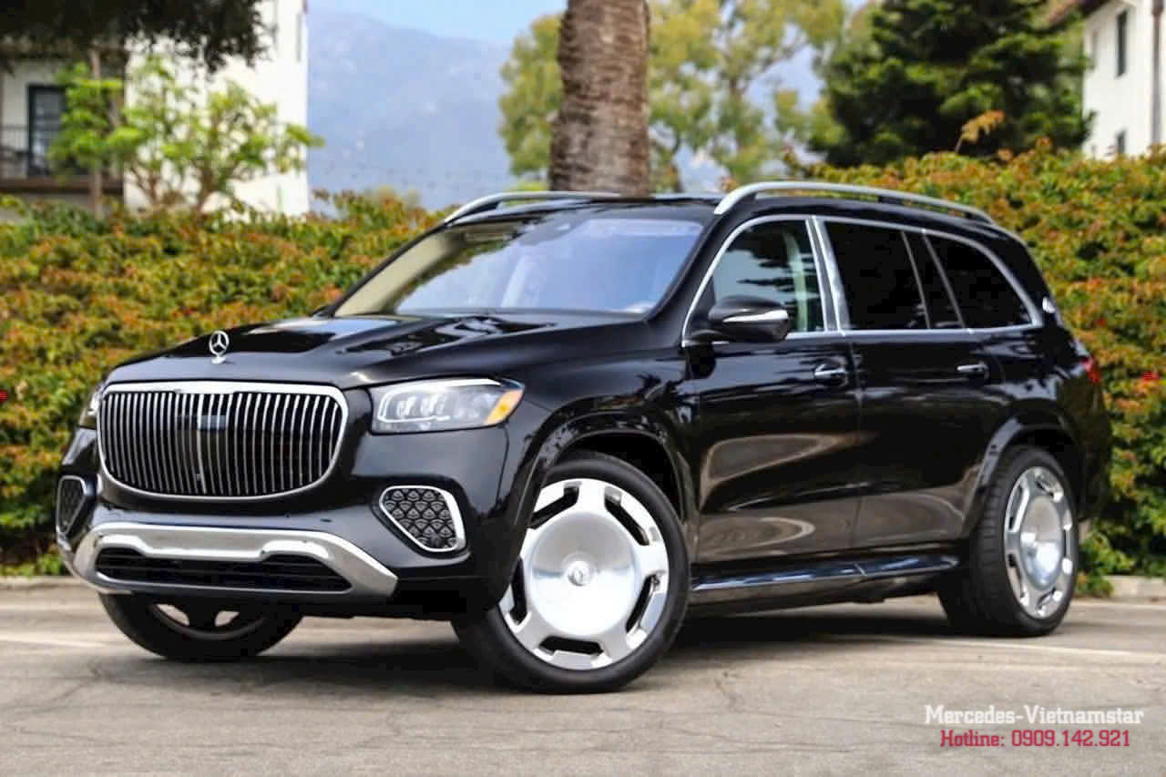 Vẻ ngoài pháo đài di động của siêu phẩm Mercedes-Maybach GLS 600.