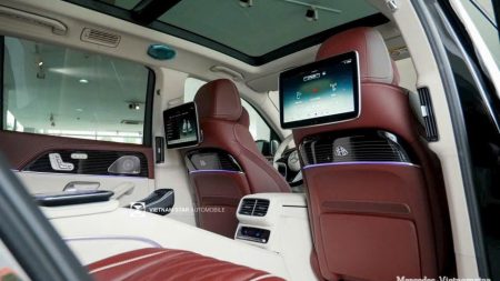 Ghế thương gia Maybach GLS600 ngả tối đa 43,5 độ mang lại sự thư giãn tuyệt đối.