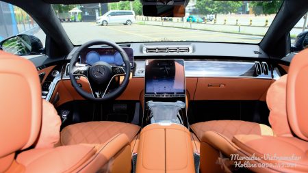 Không gian nội thất màu Nâu sang trọng trên xe Mercedes S450 Luxury