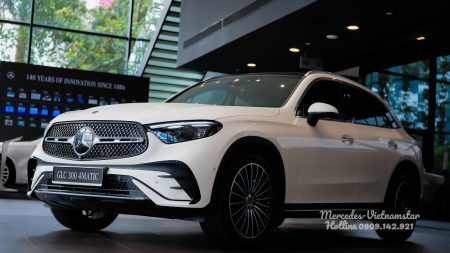 Ngoại thất GLC300 Màu Trắng