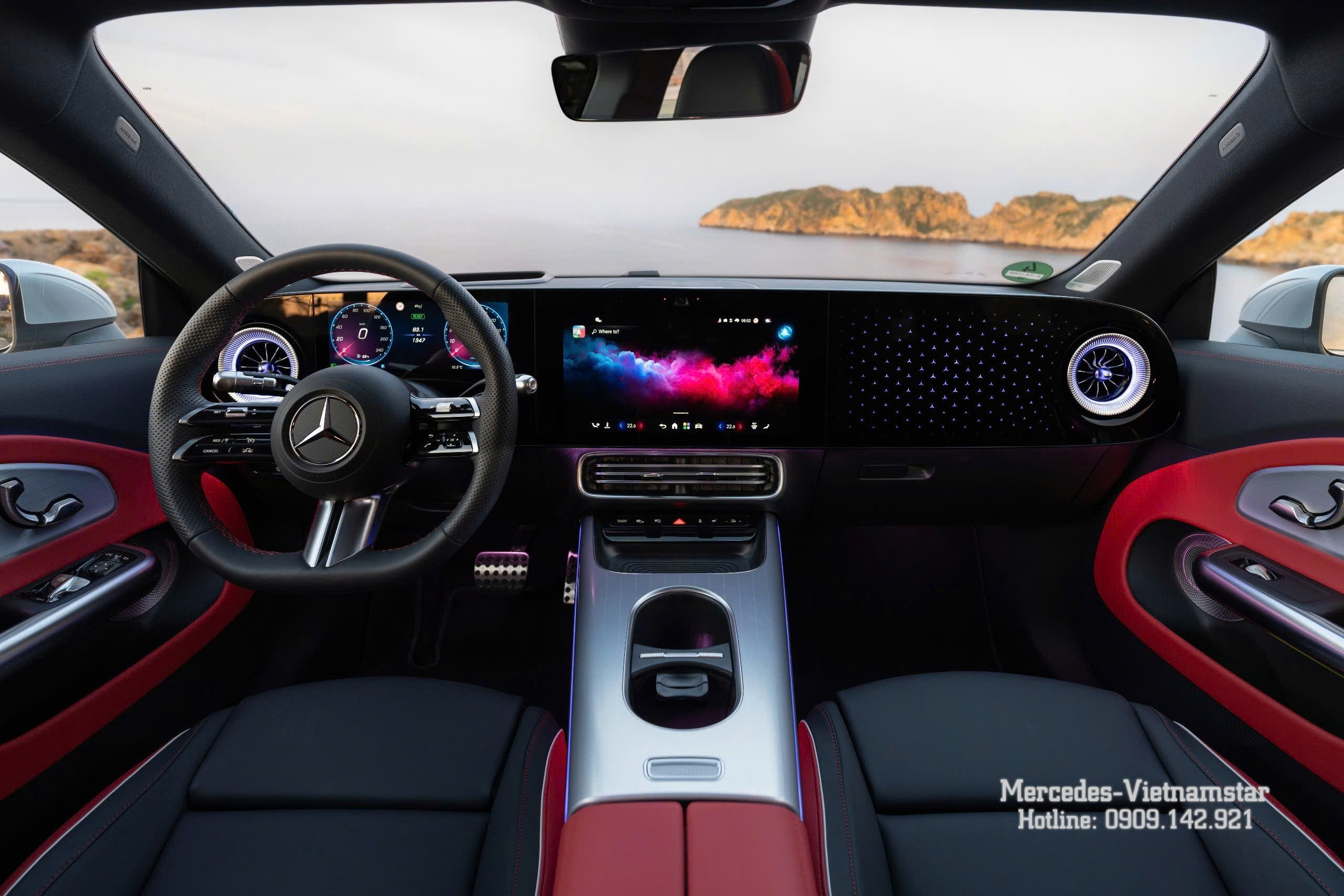 Khoang hành khách rộng rãi với sàn phẳng tối ưu không gian trên mẫu Mercedes-Benz CLA Class 2026 thuần điện.