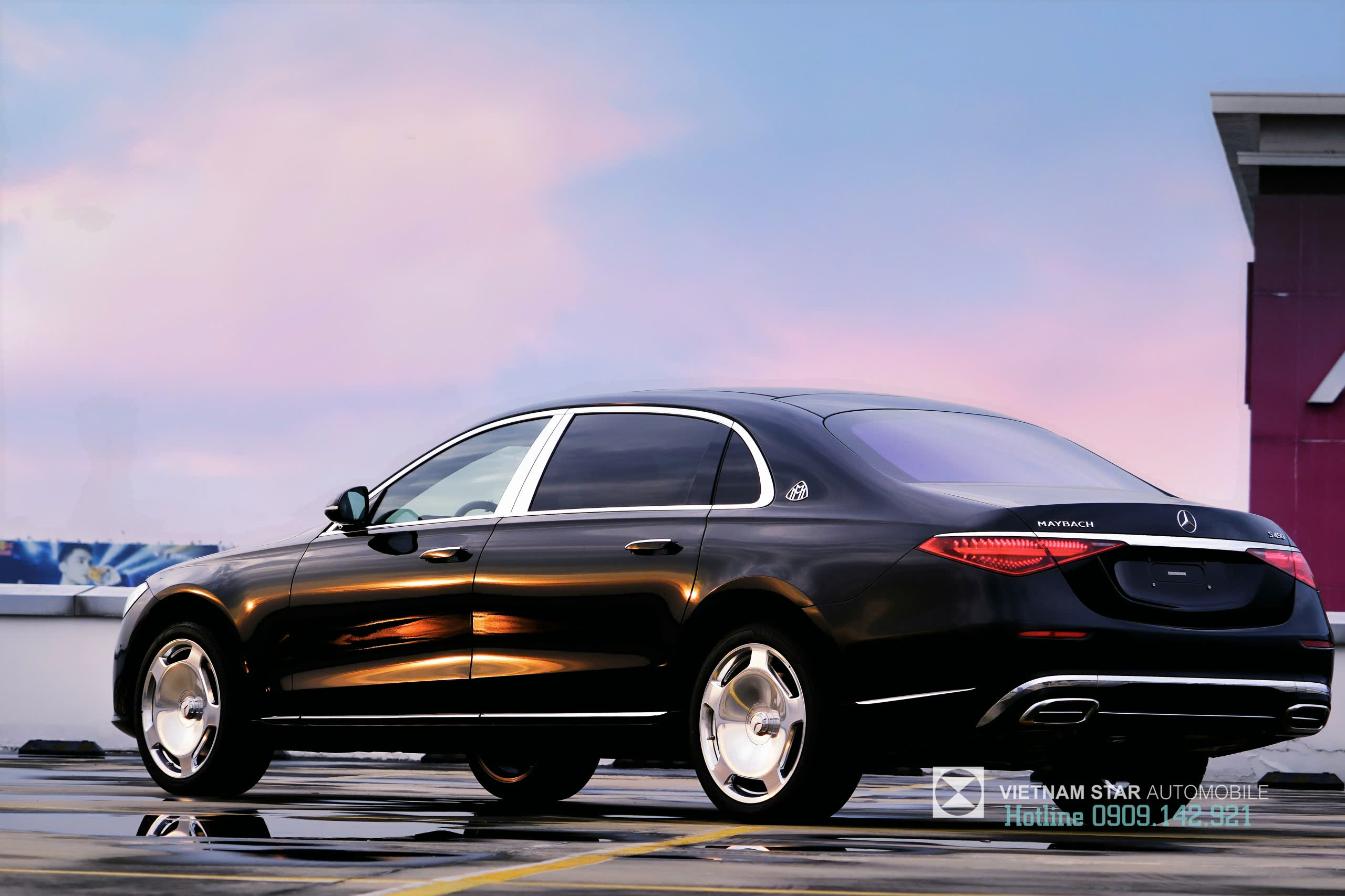 góc chụp 3/4 phía trước maybach s450 2025 thể hiện sự bề thế và đẳng cấp