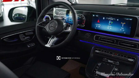 Ghế lái V300 Avantgarde chỉnh điện, có sưởi và nhớ 3 vị trí