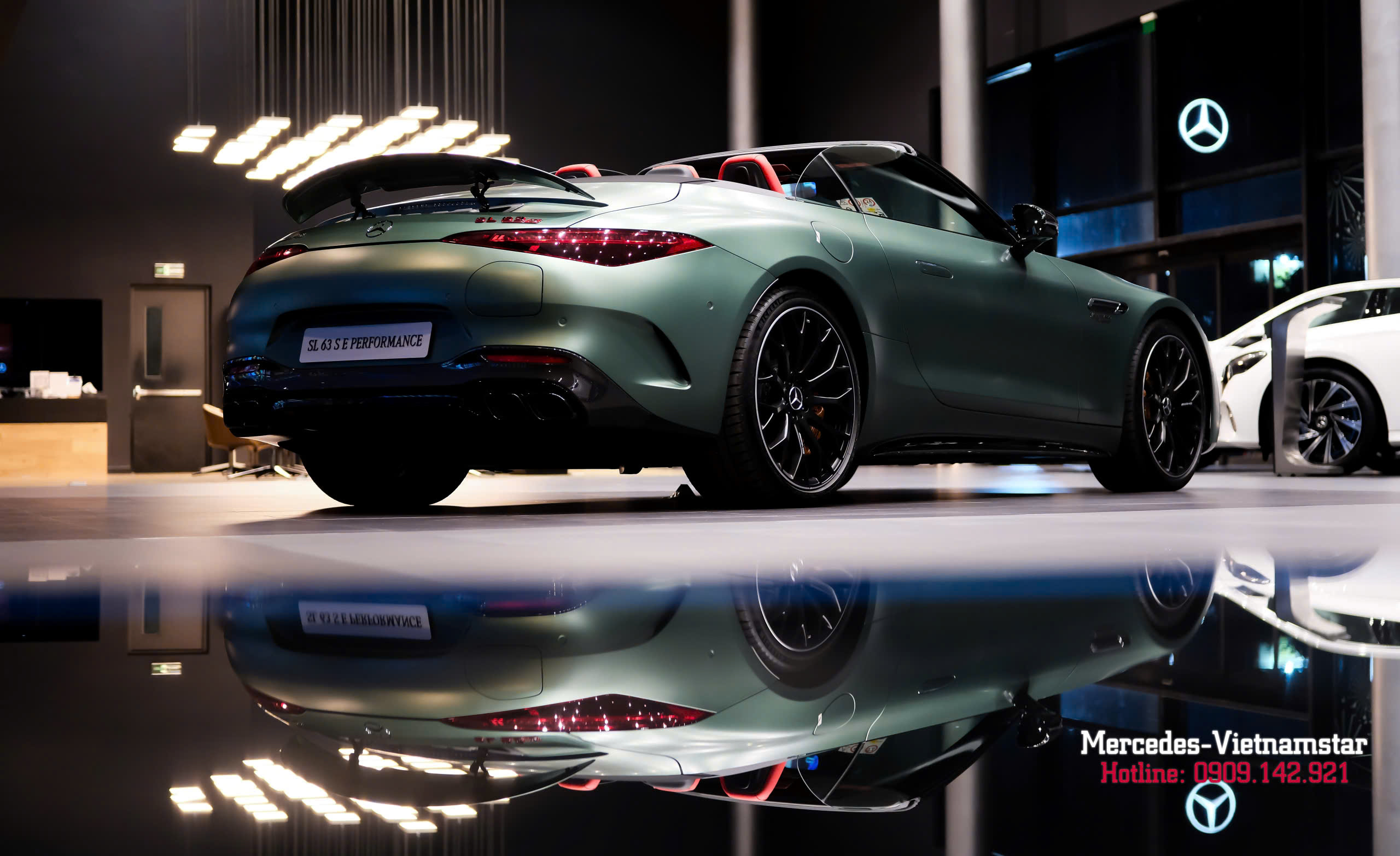 Góc chụp nghệ thuật AMG SL63 Ireland Mid Green Magno đầy cảm xúc