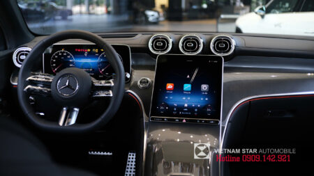 GLC 300 V2 2025 tại Việt Nam