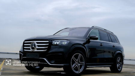 Góc nghiêng thần thánh xe Mercedes GLS 450 màu đen