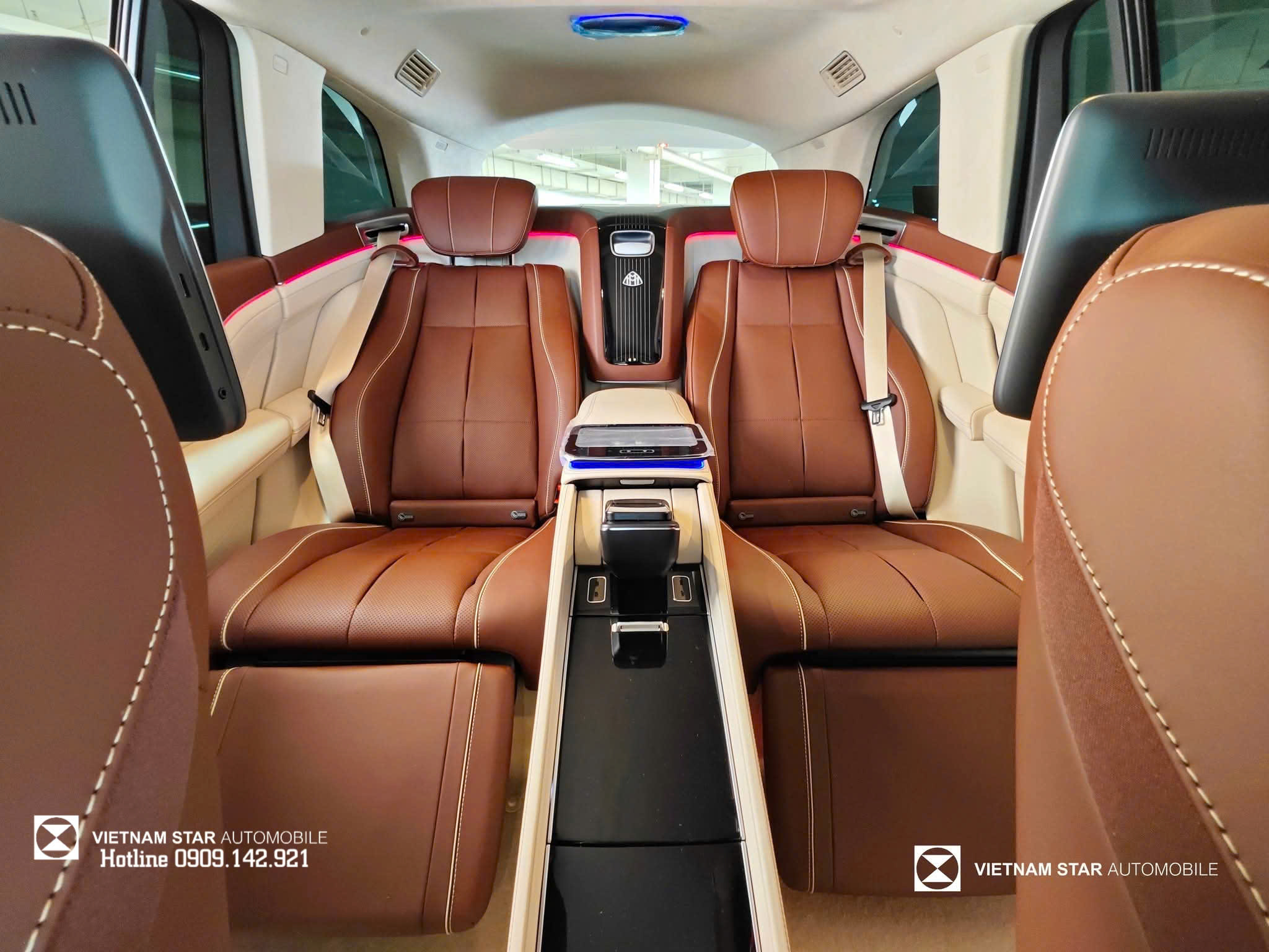 Nội thất Maybach GLS 480 màu Nâu (hoặc Be), không gian ấm cúng, sang trọng