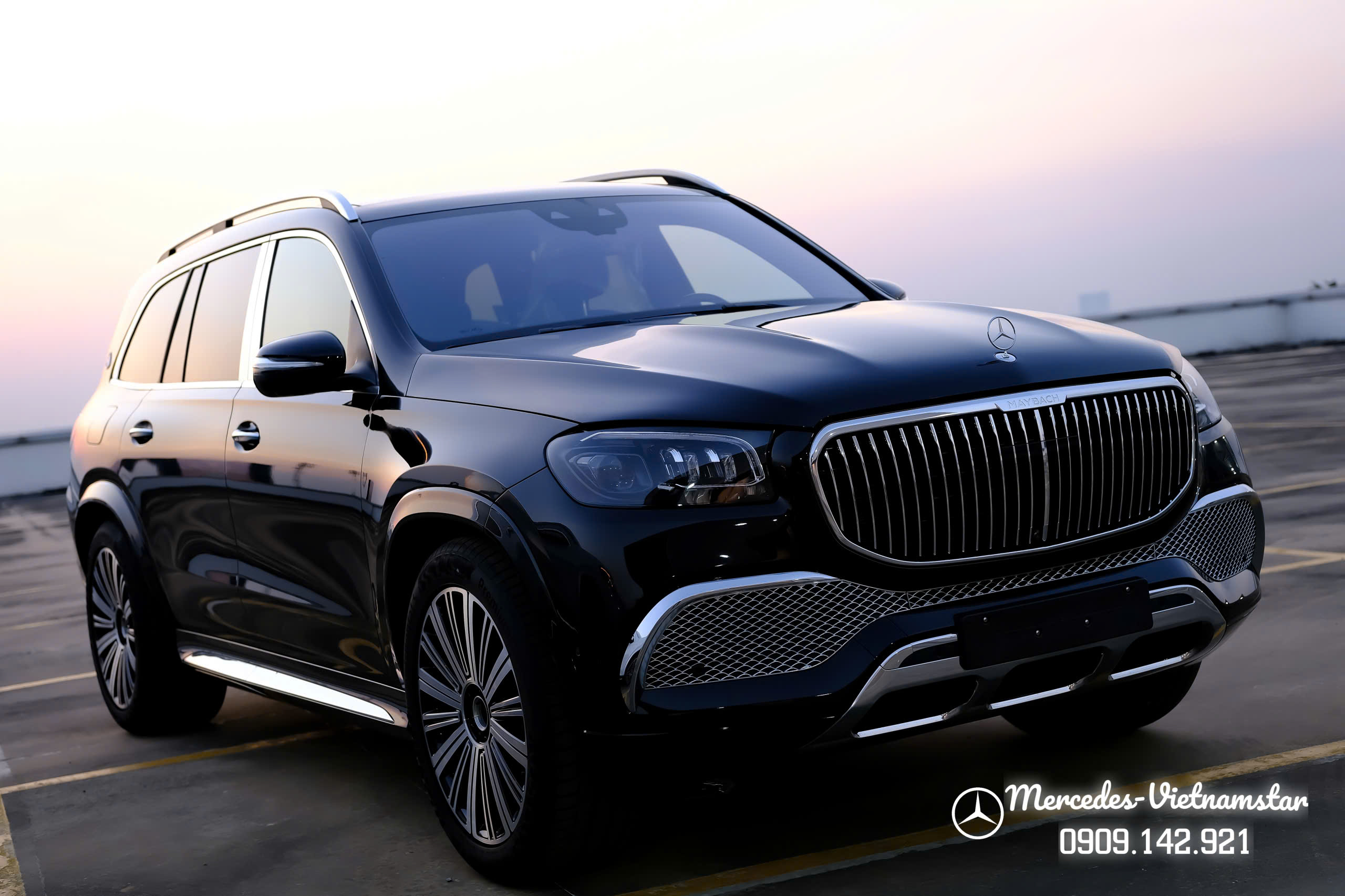 GLS 480 trang bị hệ thống treo khí nén AIRMATIC, đảm bảo sự êm ái.