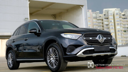 Mercedes GLC 200 4Matic màu đen xe giao ngay giá lăn bánh 2,3xx tỉ.
