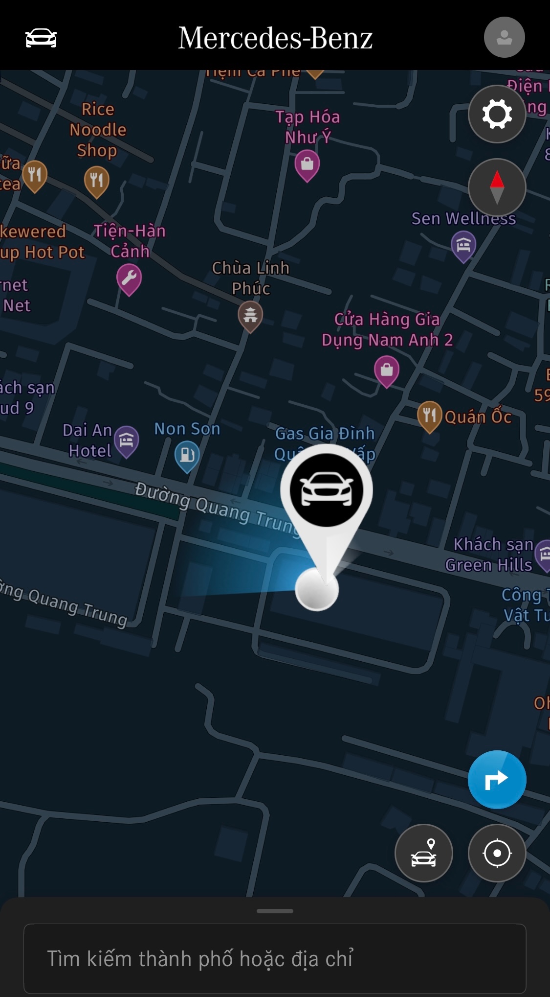 Hình ảnh định vị xe từ xa trên app Mercedes Me