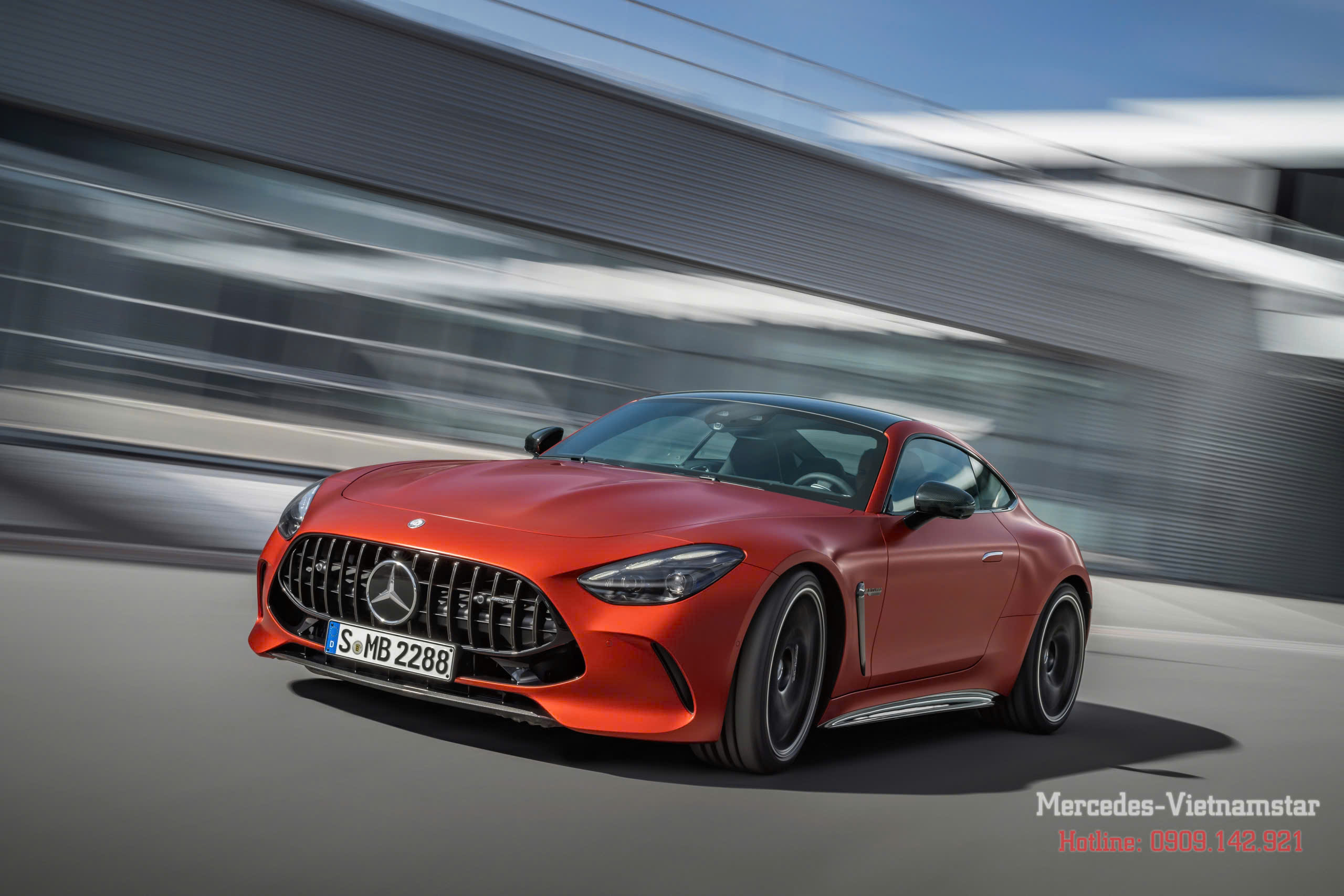 Cận cảnh ngoại thất xe Mercedes-AMG GT63 2 cửa hiệu năng cao.