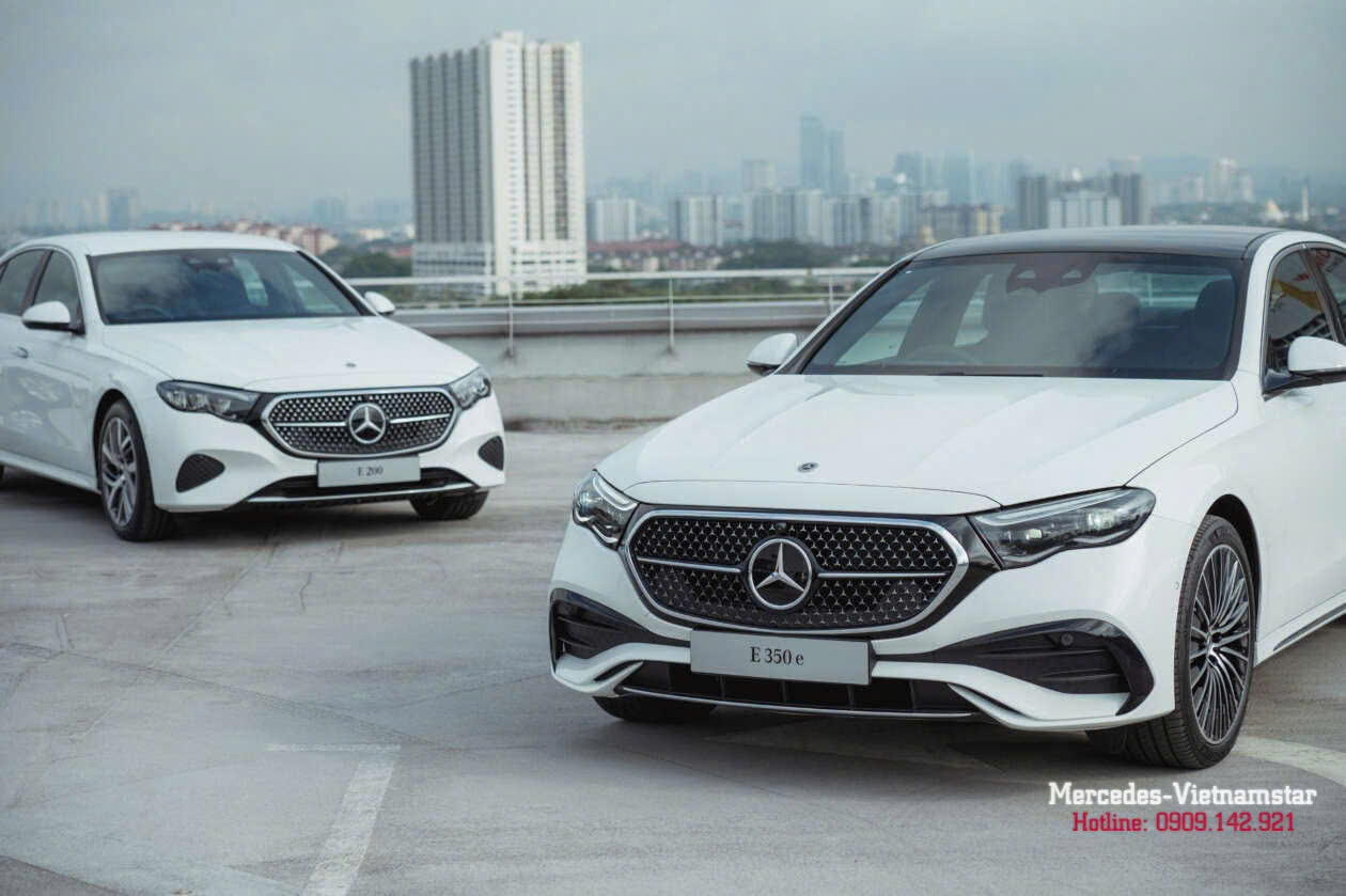 Mặt ca-lăng viền phát sáng Illuminated Grille nổi bật của Mercedes E350e