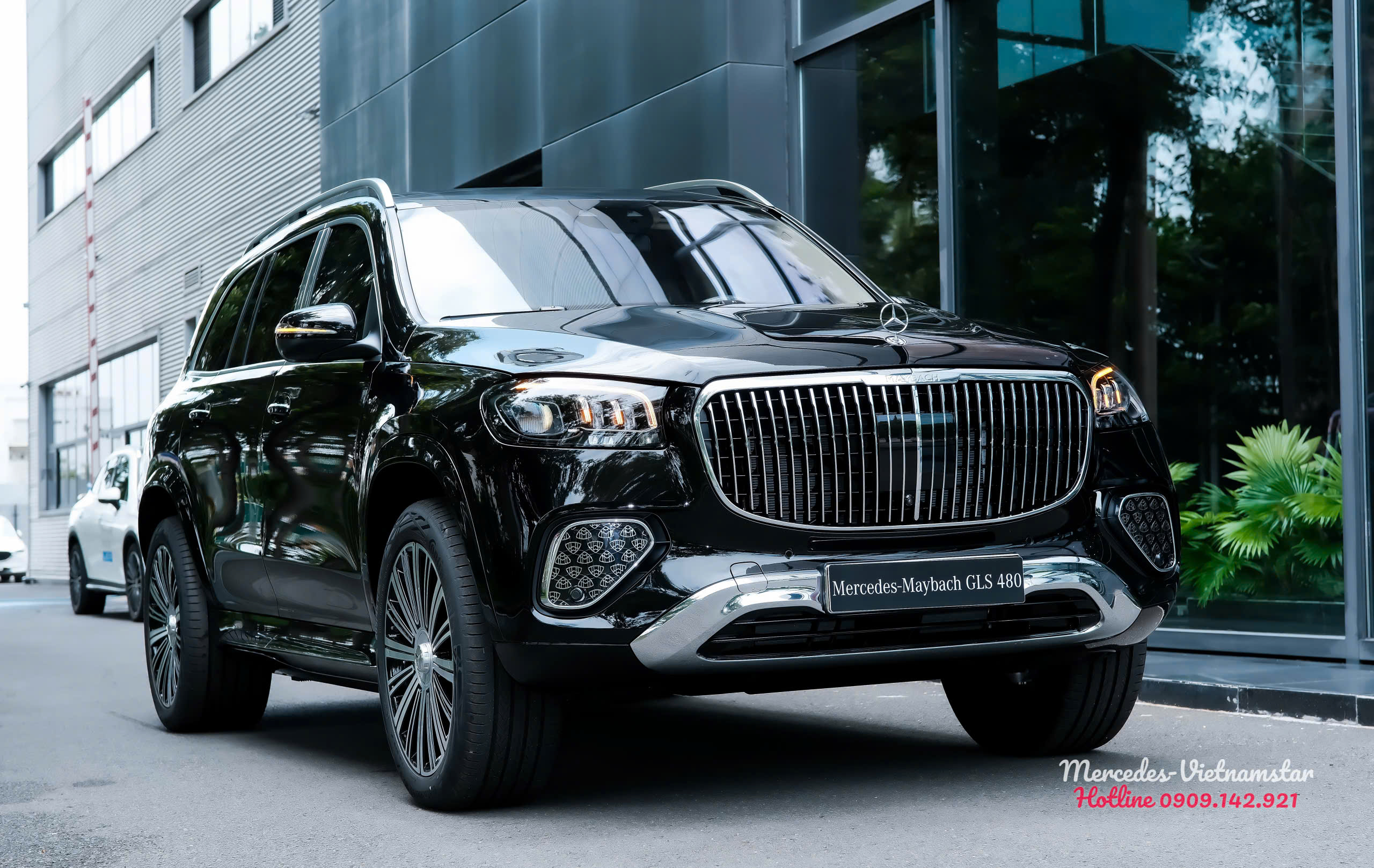 Ngoại thất Màu Đen trên Maybach GLS480 Facelift 2026