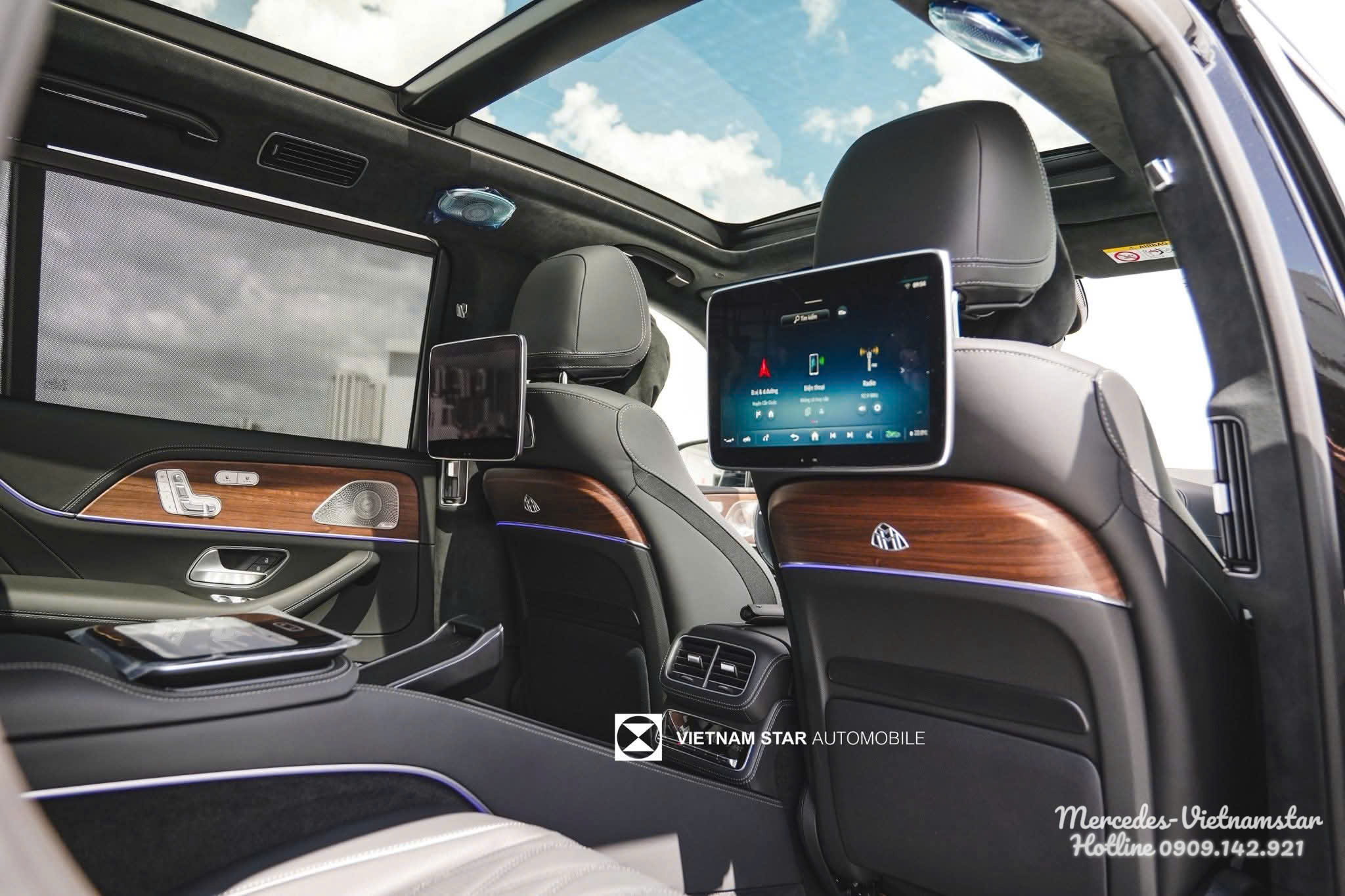 Khoang sau hạng nhất Executive Seats của xe Maybach GLS 480 4MATIC