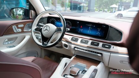 Màn hình MBUX cảm ứng 12.3 inch trên Maybach GLS480 Facelift