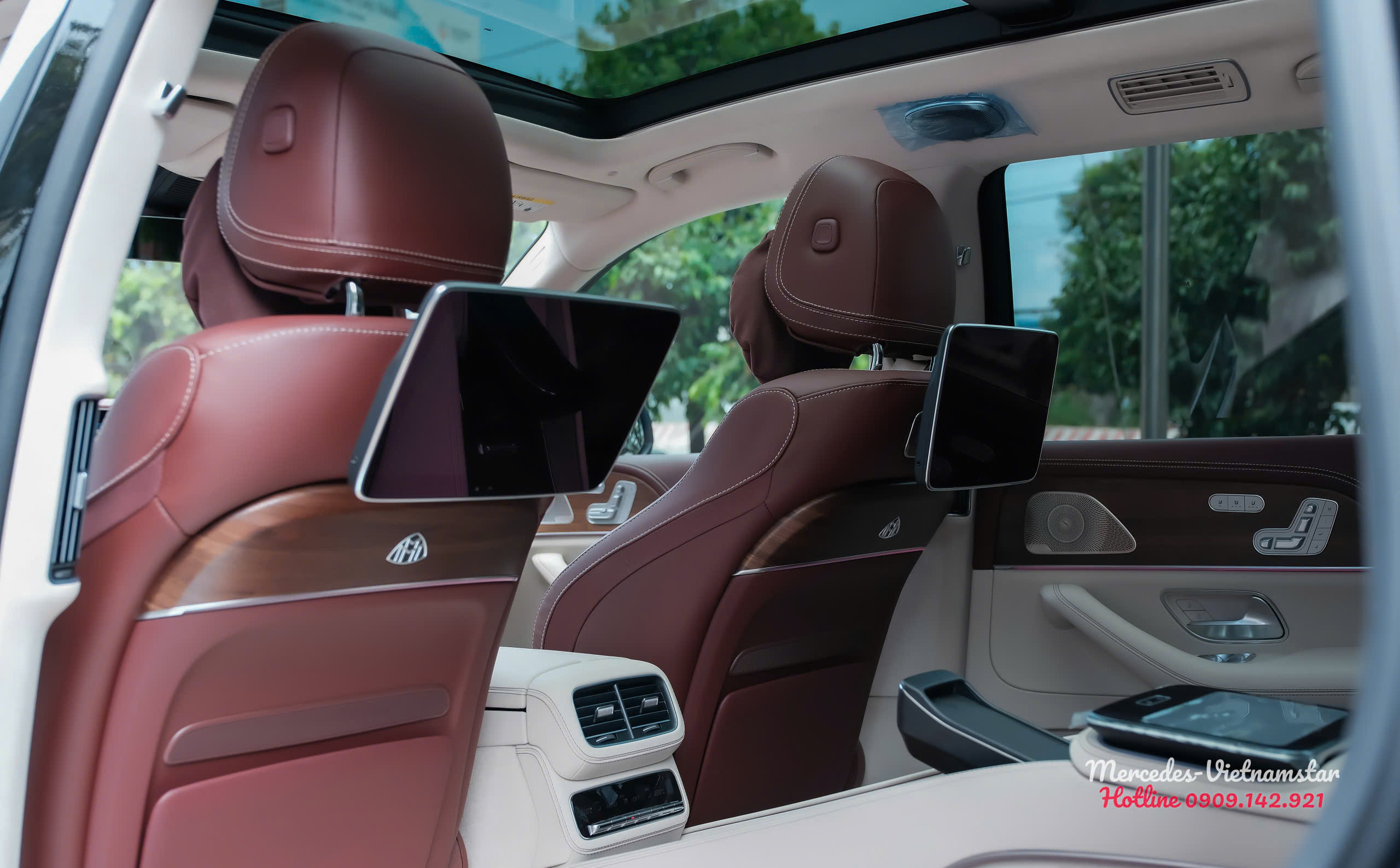 Màn hình giải trí phía sau tích hợp đa phương tiện dành cho hàng ghế thương gia GLS480 Facelift