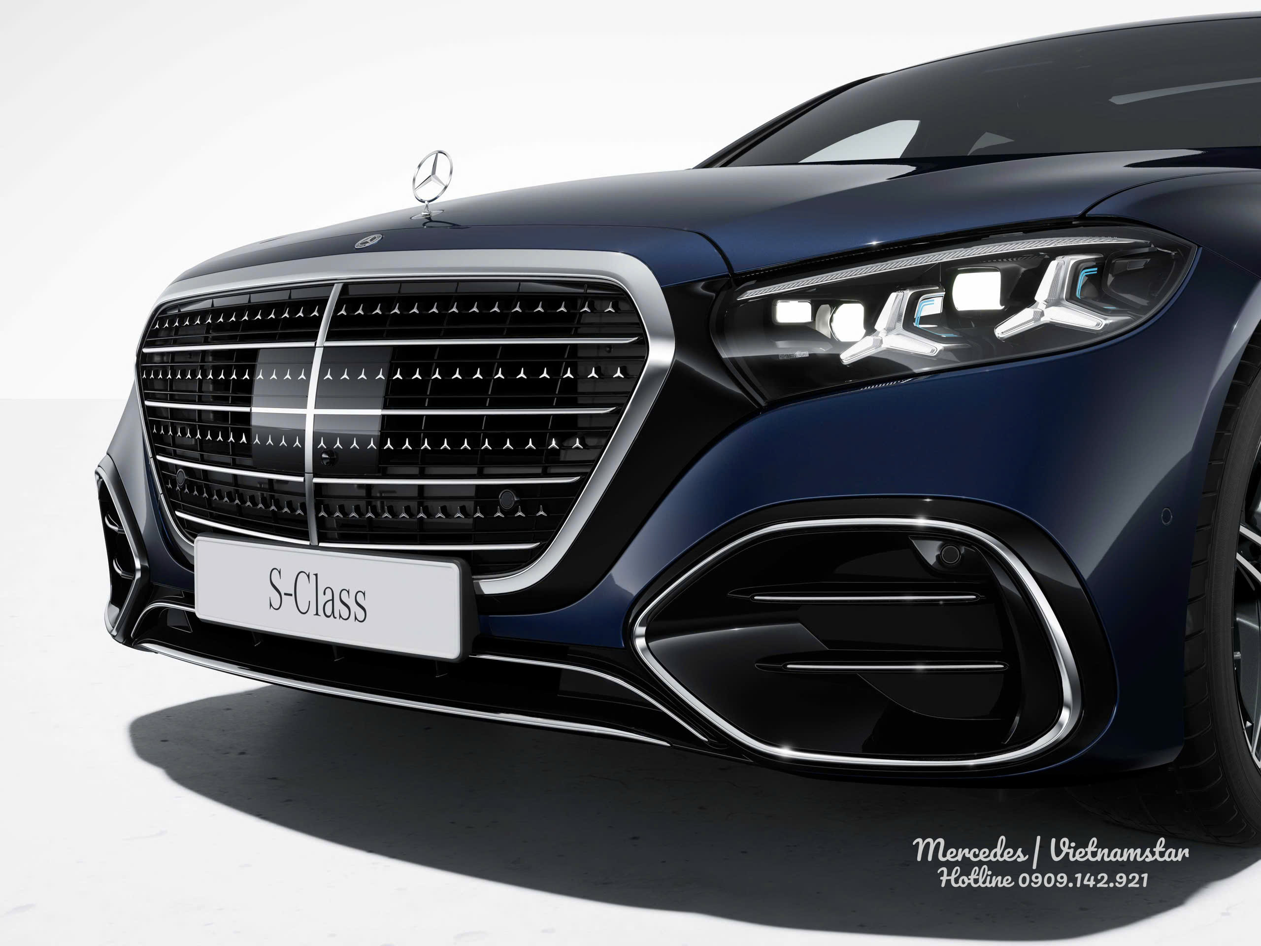 Cận cảnh cụm đèn pha DIGITAL LIGHT thông minh trên Mercedes-Benz S 580 e.