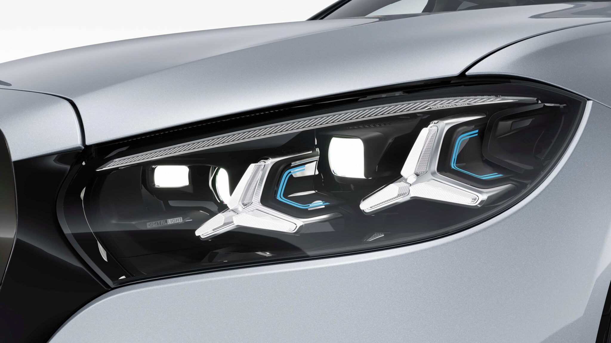 Cụm đèn Digital light trên Mercedes S450 AMG
